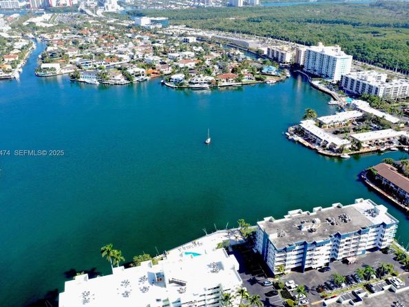 16570 NE 26th Ave 5G BOAT SLIP INCLUDED, North Miami Beach FL 33160