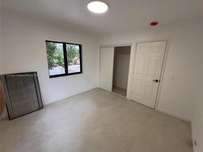 418 NW 9th Ave, Miami FL 33128