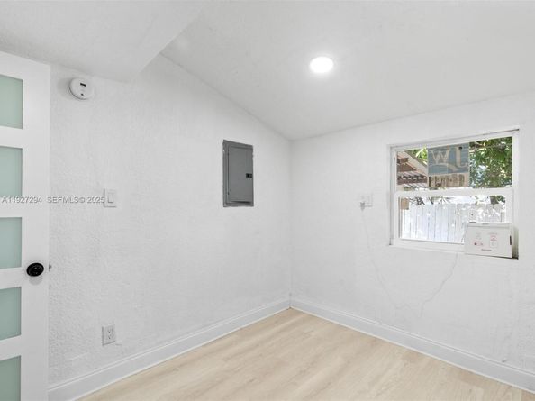 1829 NW 62nd Ter, Miami FL 33147