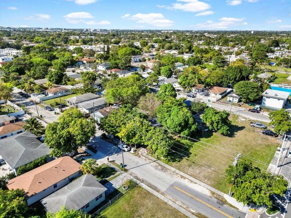 1829 NW 62nd Ter, Miami FL 33147