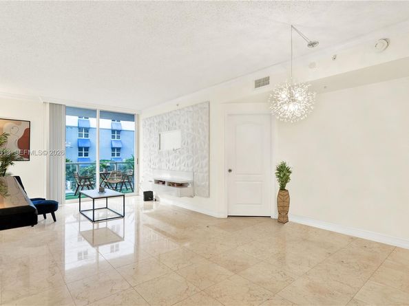 5077 NW 7th St 508, Miami FL 33126