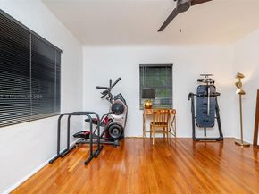 551 Morningside Dr, Miami Springs FL 33166