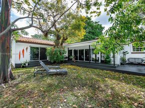 551 Morningside Dr, Miami Springs FL 33166