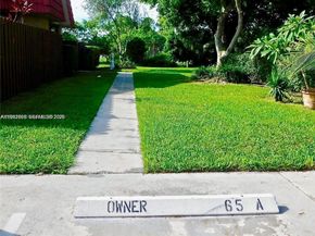 8329 Trent Ct Apt A, Boca Raton FL 33433