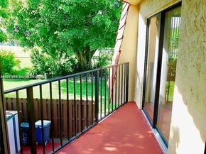 8329 Trent Ct Apt A, Boca Raton FL 33433