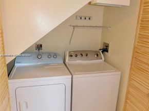 8329 Trent Ct Apt A, Boca Raton FL 33433