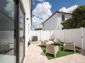 3438 W 104th Ter, Hialeah FL 33018