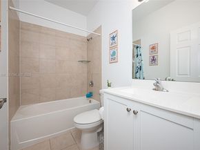 3438 W 104th Ter, Hialeah FL 33018