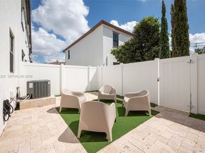 3438 W 104th Ter, Hialeah FL 33018