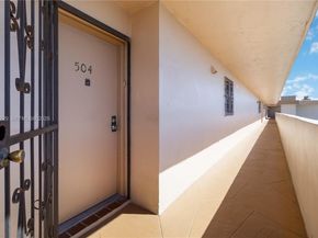 8895 Fontainebleau Blvd 504, Miami FL 33172