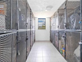 8895 Fontainebleau Blvd 504, Miami FL 33172