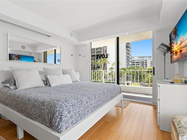 Undisclosed Address #A11847196, Miami FL 33129