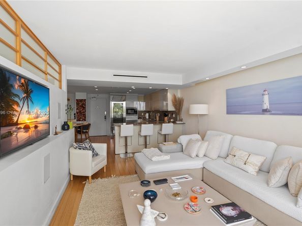 Undisclosed Address #A11847196, Miami FL 33129