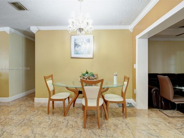 11820 SW 206th St, Miami FL 33177
