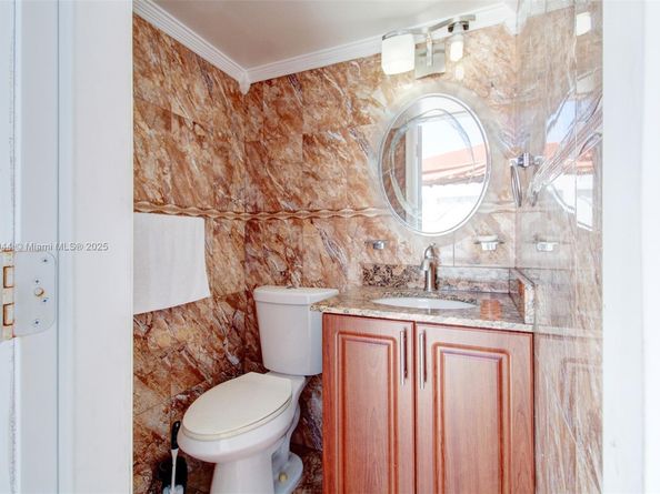 11820 SW 206th St, Miami FL 33177