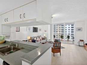 701 Brickell Key Blvd 1108, Miami FL 33131