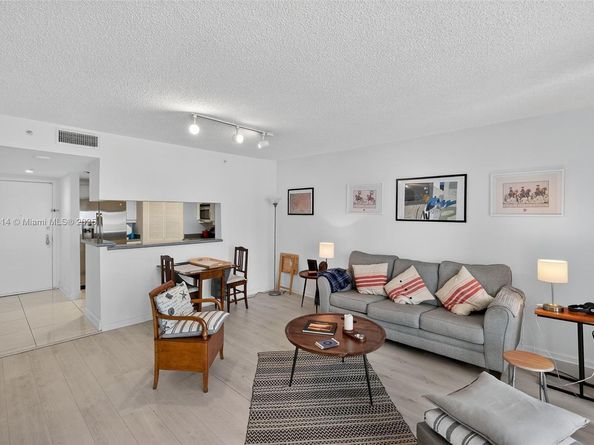 701 Brickell Key Blvd 1108, Miami FL 33131