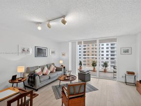 701 Brickell Key Blvd 1108, Miami FL 33131