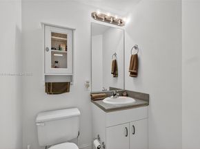 701 Brickell Key Blvd 1108, Miami FL 33131