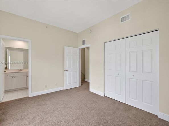 617 SW 1st Ave, Pompano Beach FL 33060