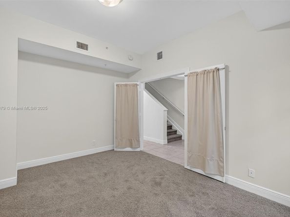 617 SW 1st Ave, Pompano Beach FL 33060