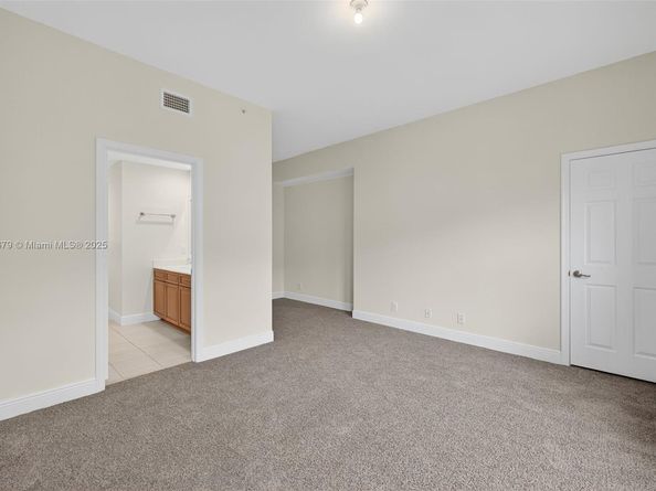 617 SW 1st Ave, Pompano Beach FL 33060