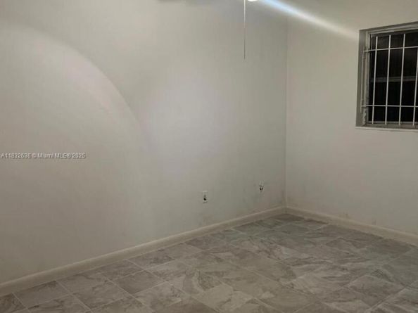 141 NE 209th St, Miami Gardens FL 33179