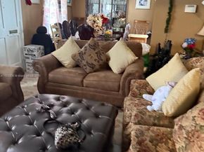 141 NE 209th St, Miami Gardens FL 33179