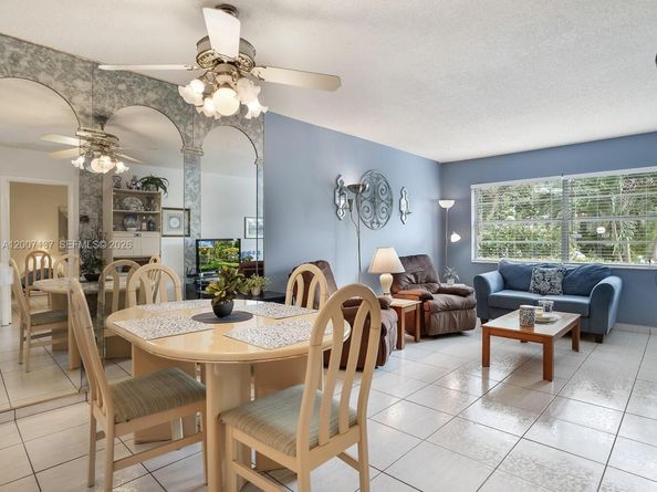 5171 W Oakland Park Blvd 106, Lauderdale Lakes FL 33313