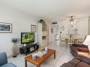 5171 W Oakland Park Blvd 106, Lauderdale Lakes FL 33313