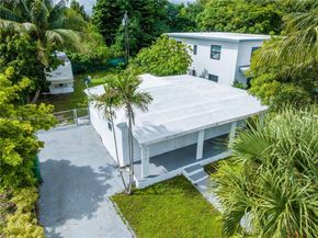 713 SW 7th St, Dania Beach FL 33004