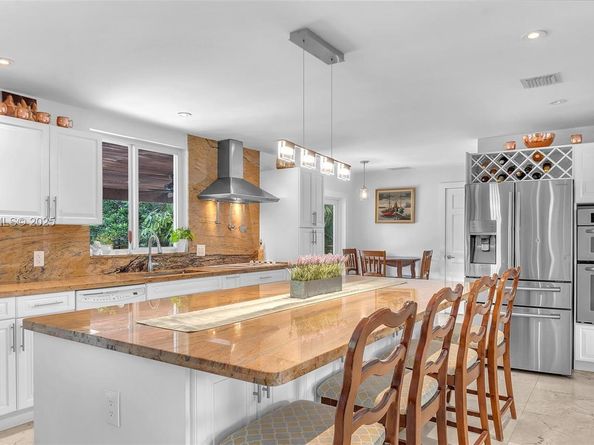 9220 SW 94th Pl, Miami FL 33176