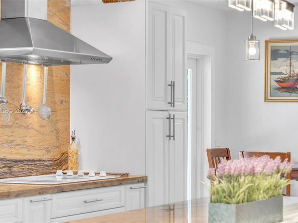 9220 SW 94th Pl, Miami FL 33176