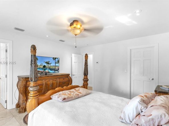 9220 SW 94th Pl, Miami FL 33176