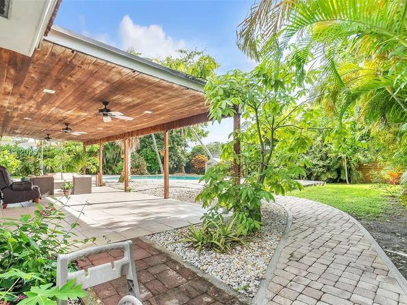 9220 SW 94th Pl, Miami FL 33176