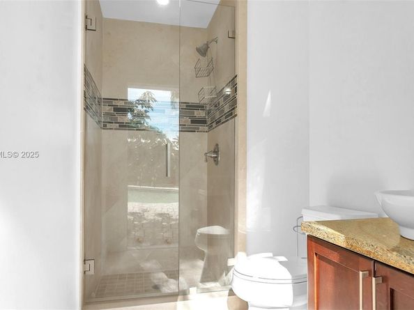 9220 SW 94th Pl, Miami FL 33176