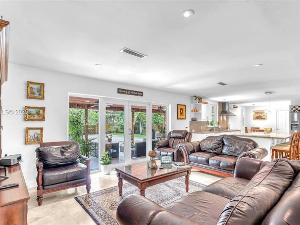 9220 SW 94th Pl, Miami FL 33176