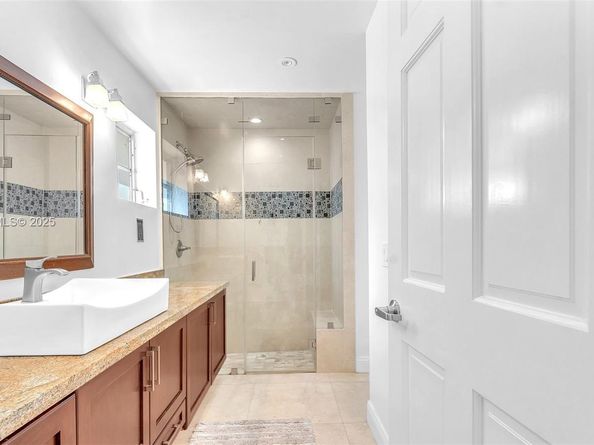 9220 SW 94th Pl, Miami FL 33176