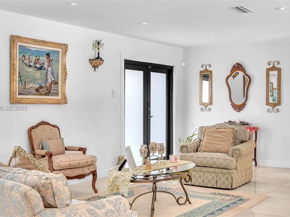 9220 SW 94th Pl, Miami FL 33176