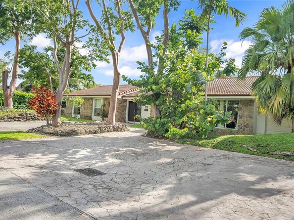 9220 SW 94th Pl, Miami FL 33176