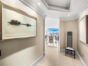 808 Brickell Key Dr 1802, Miami FL 33131