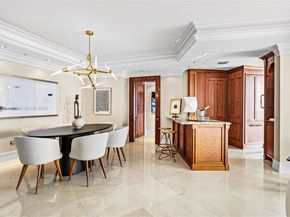 808 Brickell Key Dr 1802, Miami FL 33131