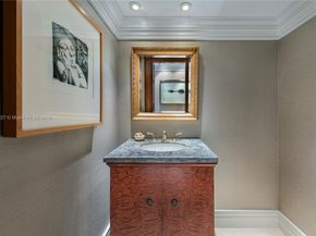 808 Brickell Key Dr 1802, Miami FL 33131