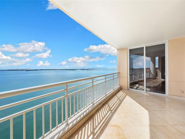 808 Brickell Key Dr 1802, Miami FL 33131