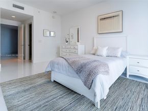 17111 Biscayne Blvd 2109, North Miami Beach FL 33160