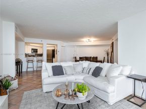 6767 Collins Ave 1704, Miami Beach FL 33141