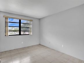 20607 NE 7th Ct, Miami FL 33179