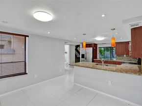 20607 NE 7th Ct, Miami FL 33179