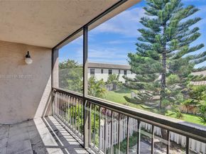 20607 NE 7th Ct, Miami FL 33179