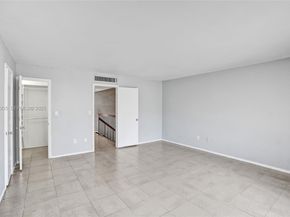 20607 NE 7th Ct, Miami FL 33179